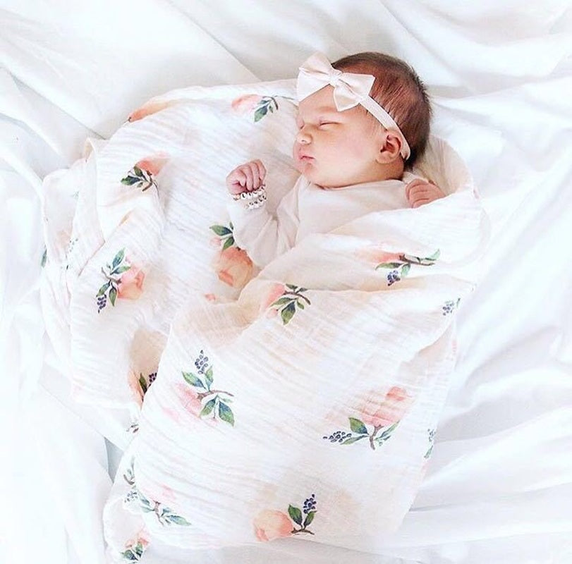 beau bébé dort couverture bébé florale