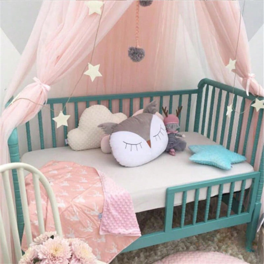 beau ciel de lit bébé étoilé rose