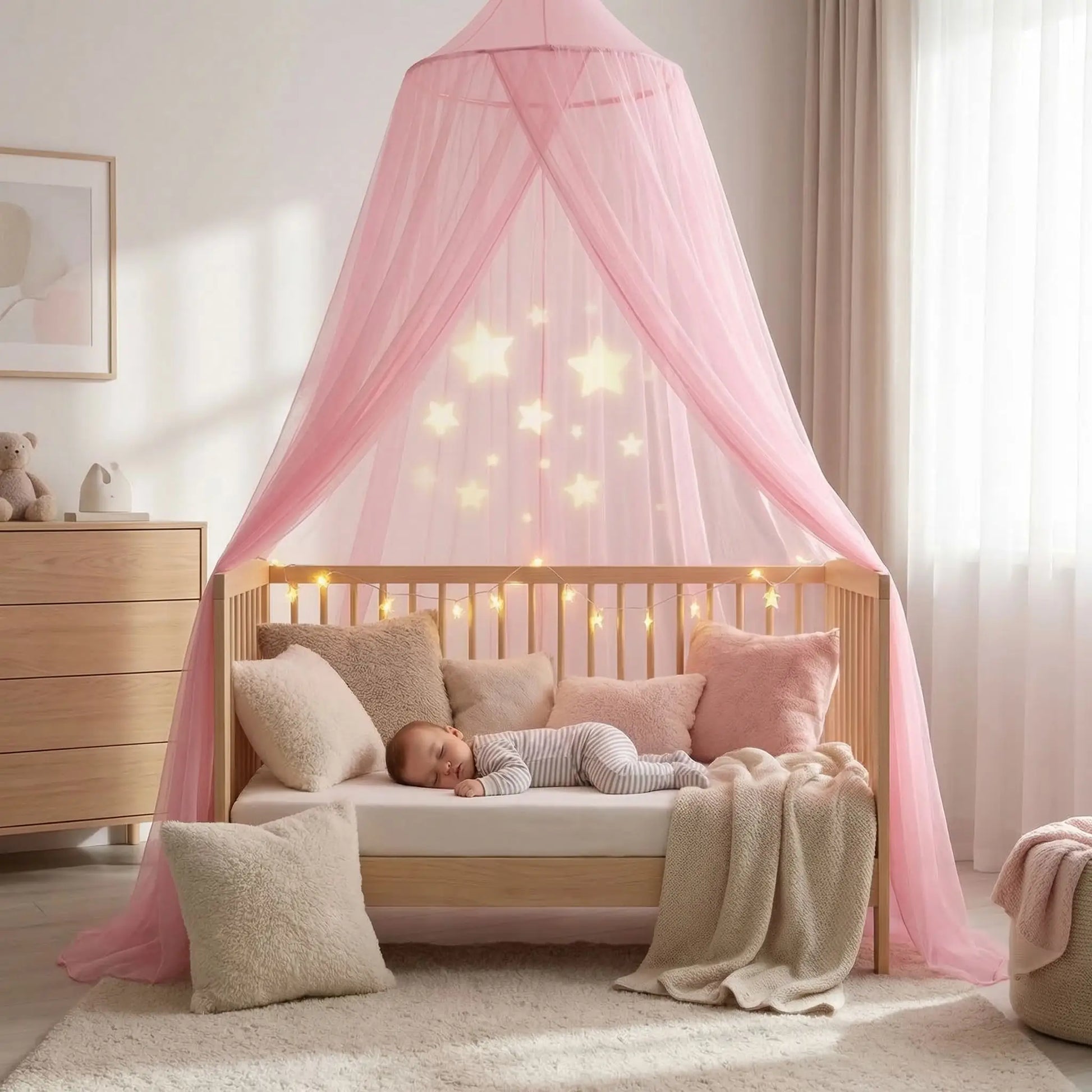 bébé dort avec ciel de lit rose féerique
