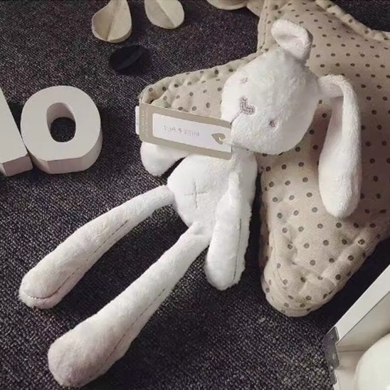 doudou lapin blanc allonge
