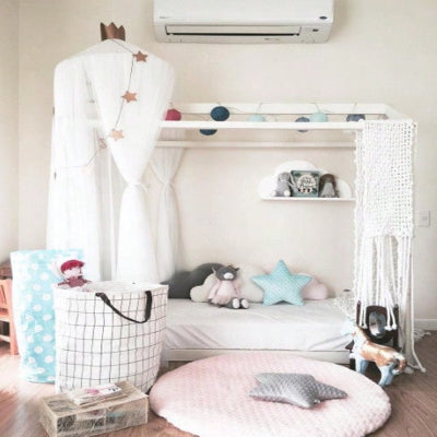 joli ciel de lit bébé blanc