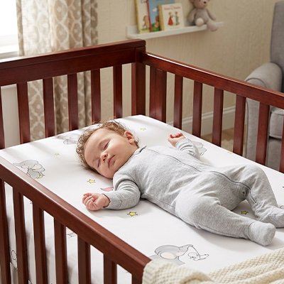 joli drap housse lit bébé éléphant