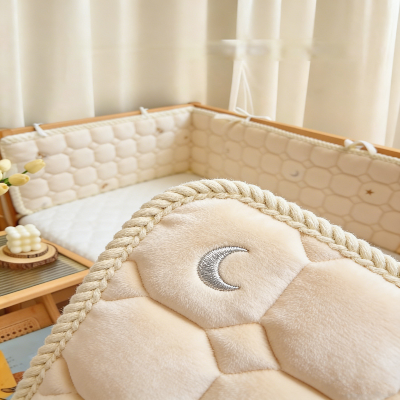 tour de lit bebe rembourré beige 