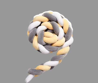 tresse de lit jaune gris blanc enroulee